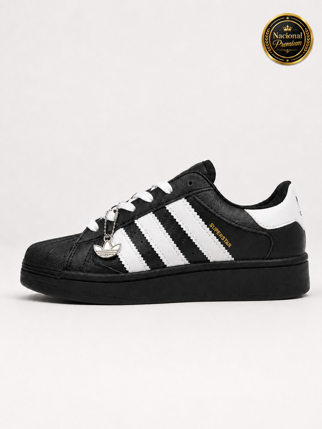 Adidas Superstar – Clássico Atemporal 
