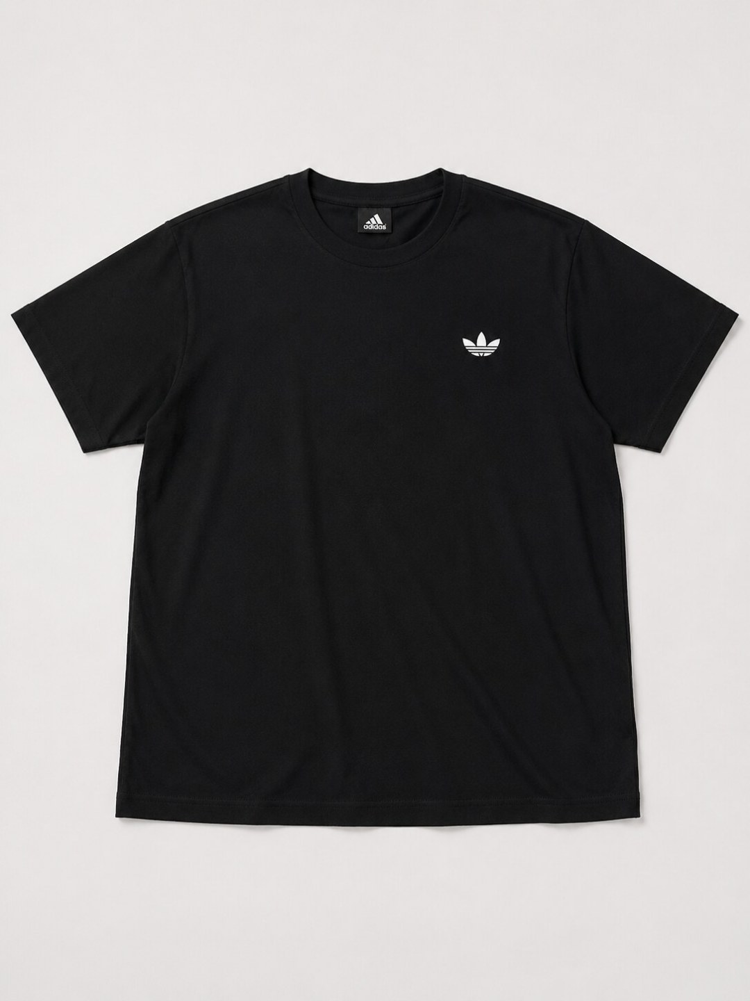 Camiseta Adidas Trefoil - Preta 