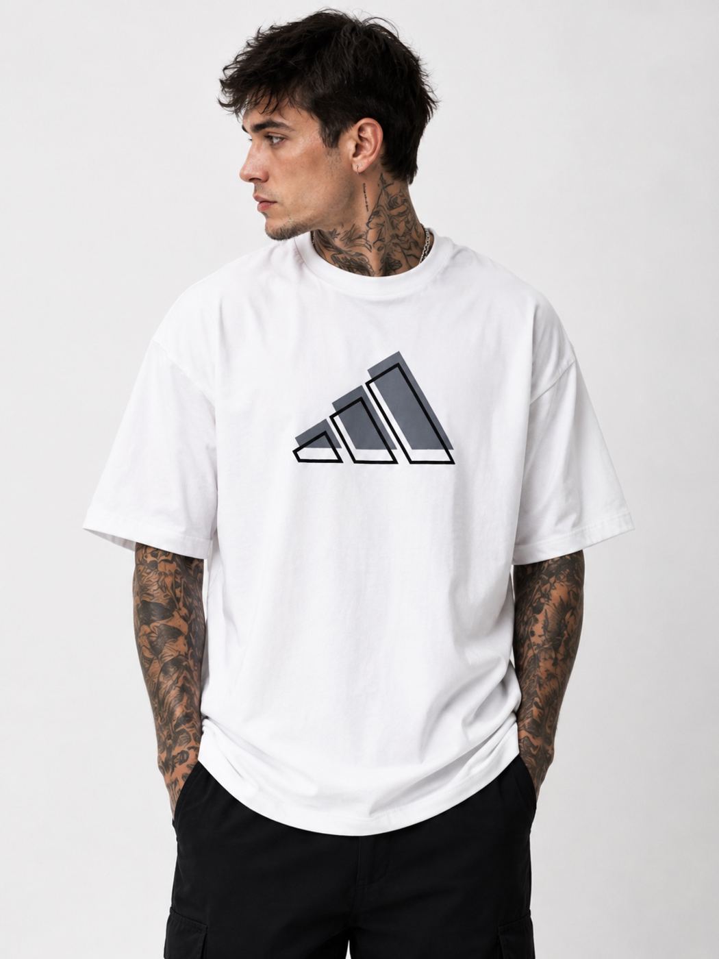 Camiseta oversized Adidas shadow line branca  — foto 2