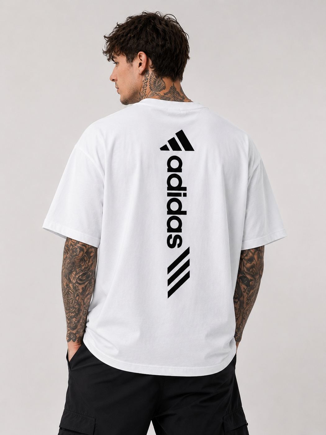 Camiseta oversized Adidas shadow line branca  — foto 4