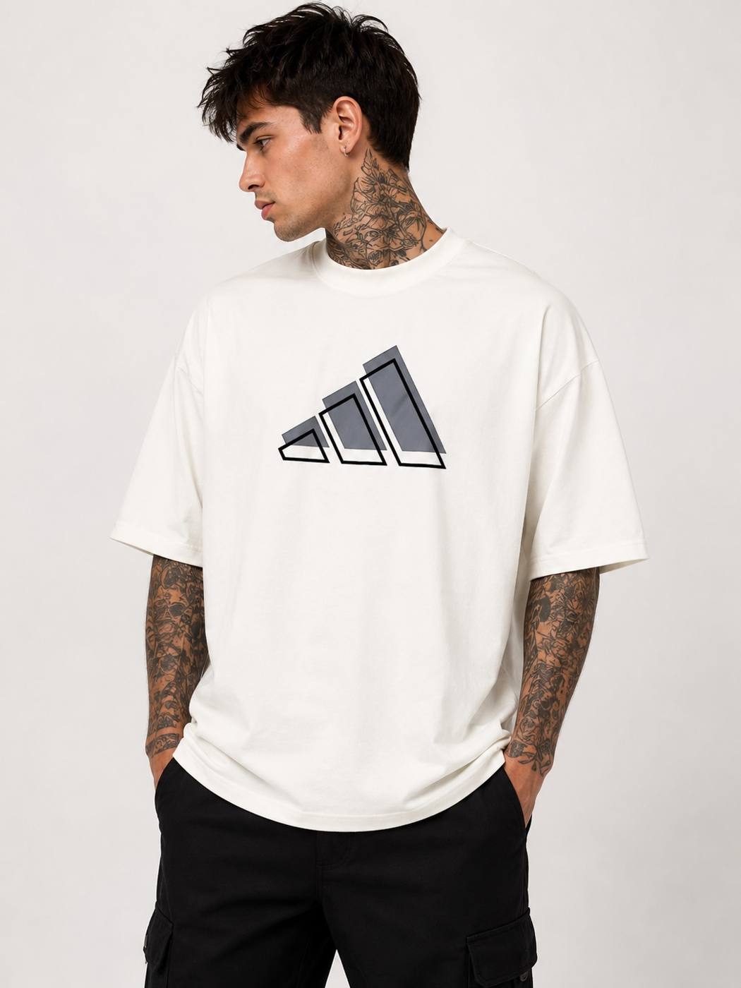 Camiseta oversized Adidas shadow lines off white  — foto 2