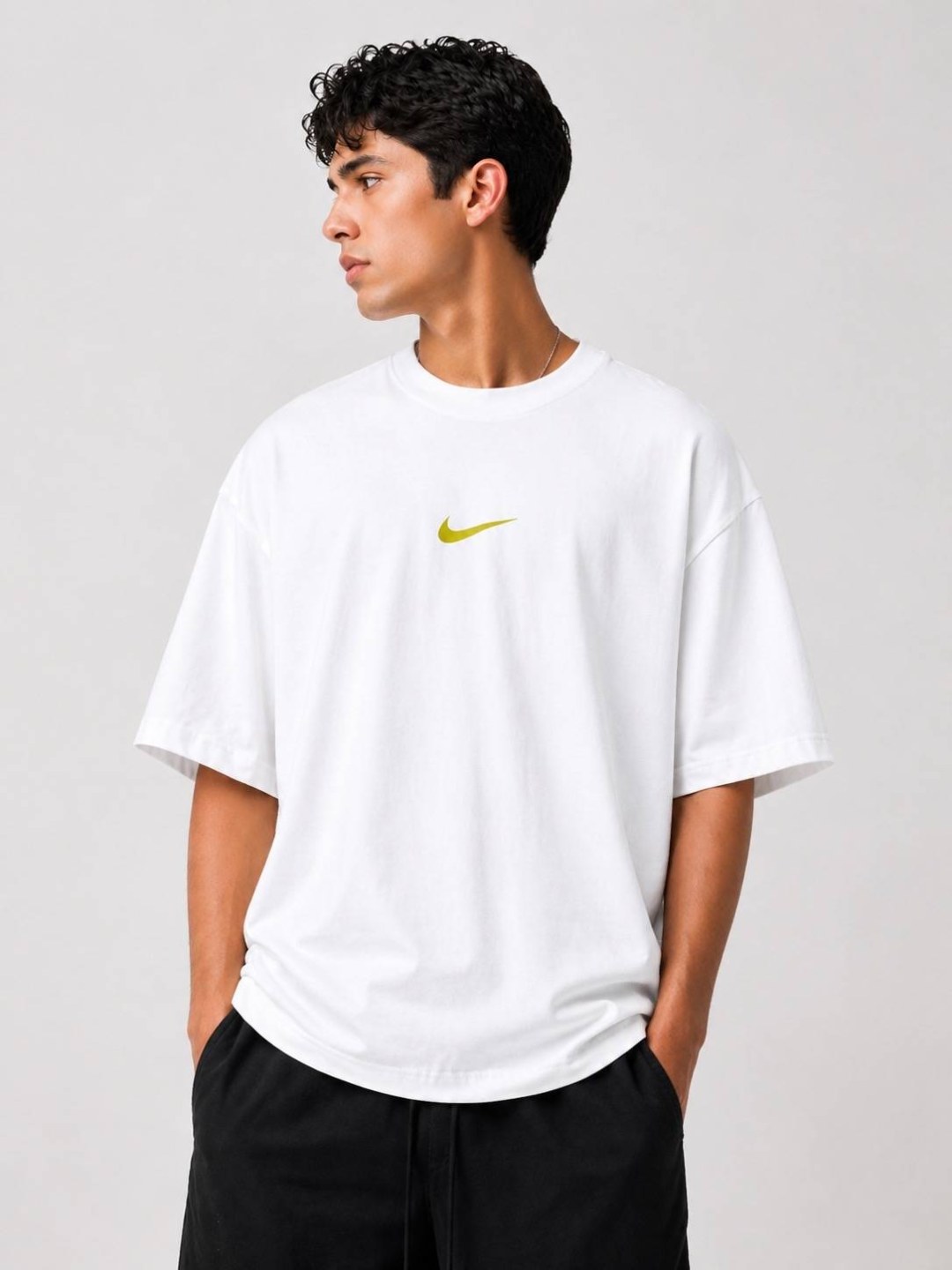 Camiseta oversized Nike Pegasus branca  — foto 4