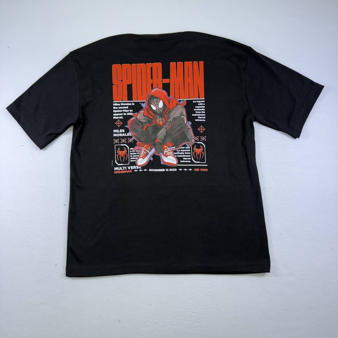 Camiseta Oversized Spider-Man Miles Morales Multiverse — Preta