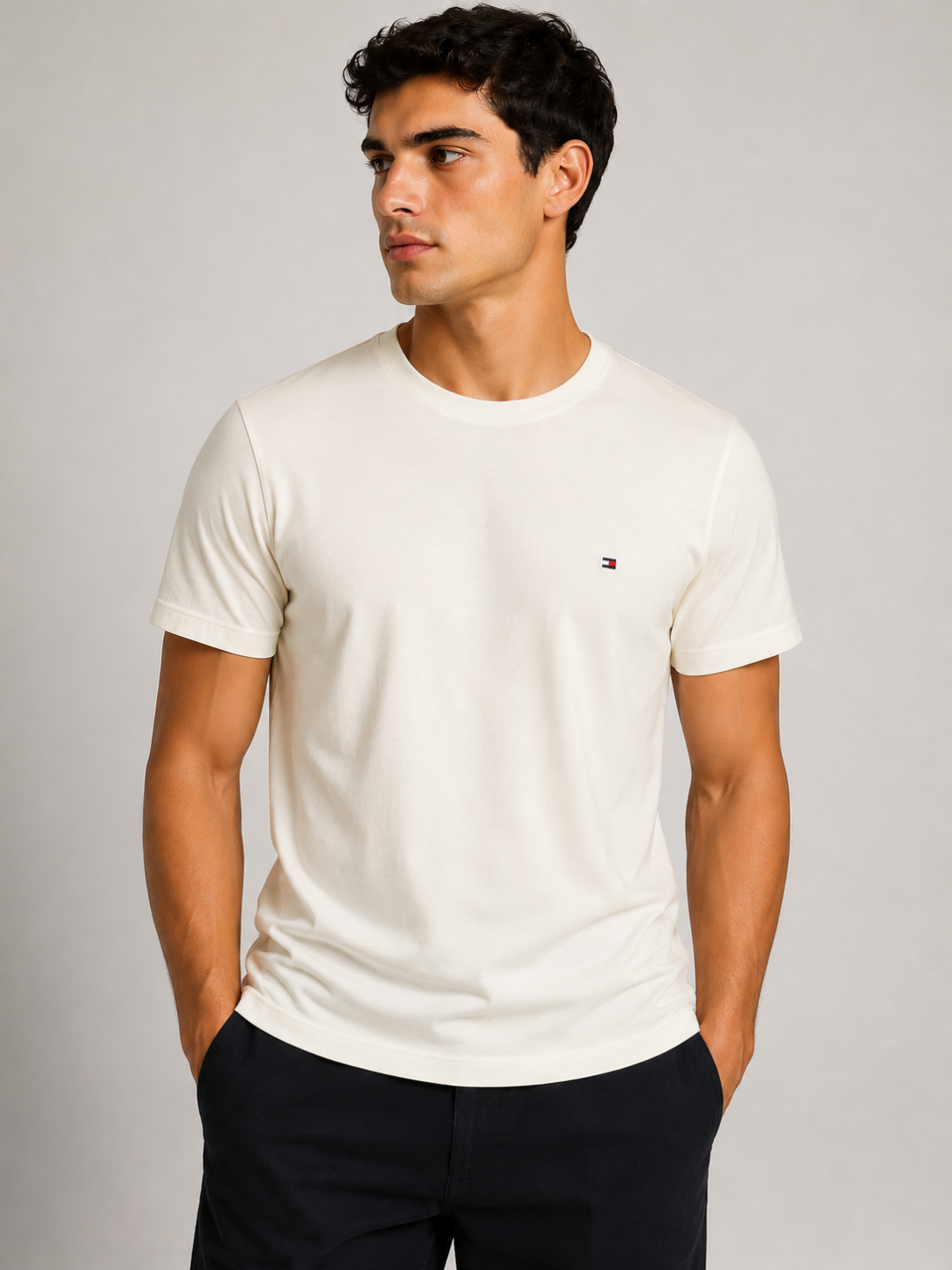 Camiseta Tommy Hilfiger Slim Essential — Off White — foto 2
