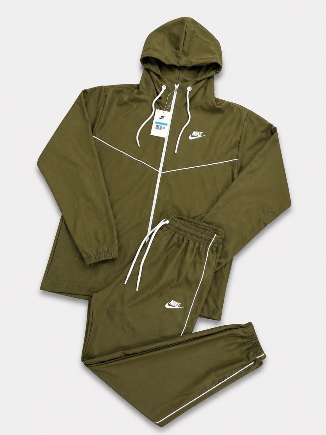 Conjunto táctel Nike verde 