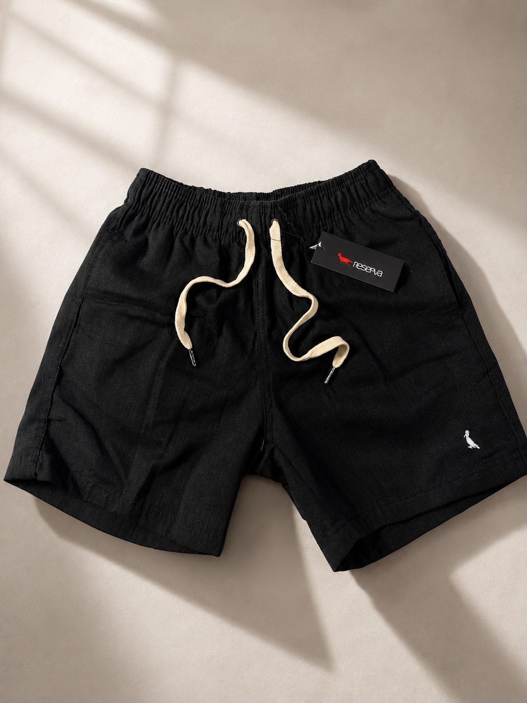 Short de linho preto reserva 